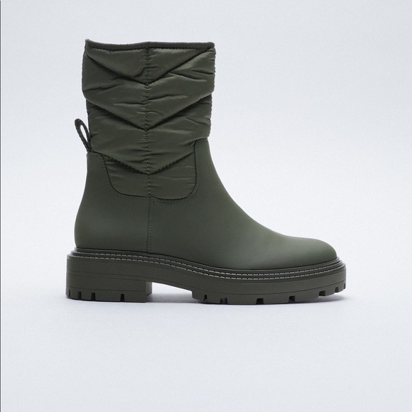 NWT. Zara Green Quilted Rubberized Low Heel Ankle Boots. Size 6. - Picture 1 of 6
